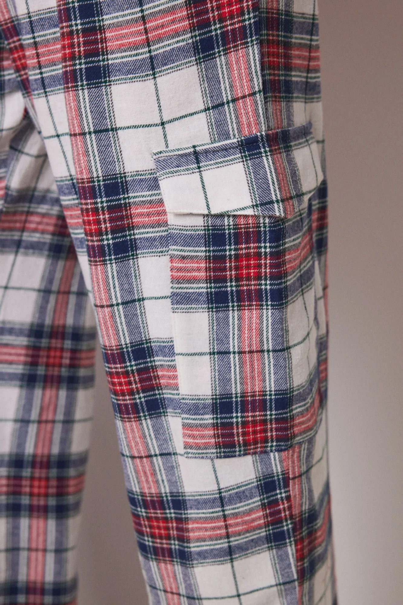 100% checked cotton cargo pants - Image 2