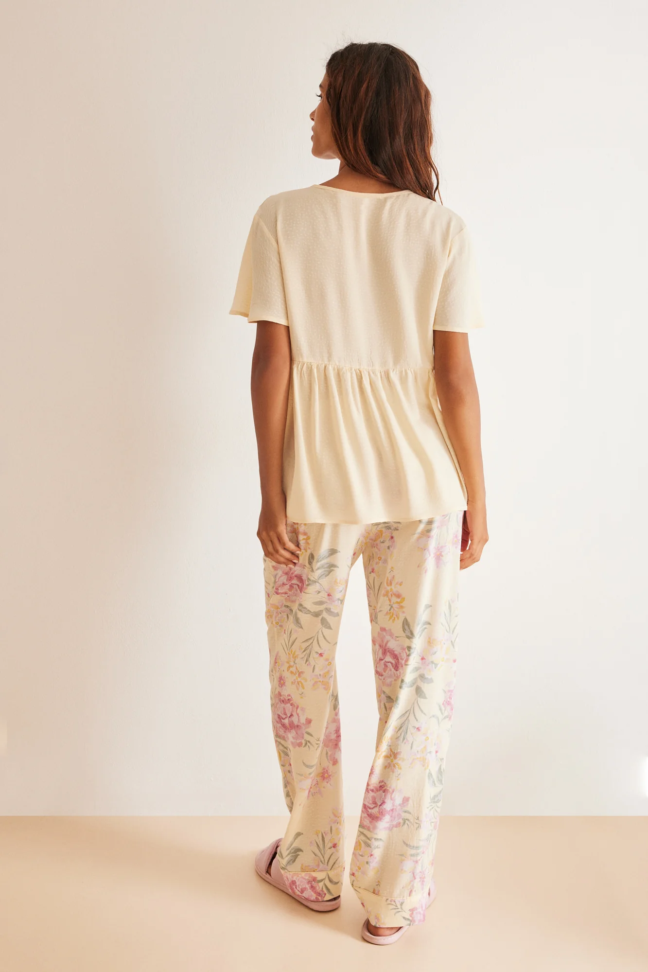 Yellow floral print viscose pyjamas - Image 5