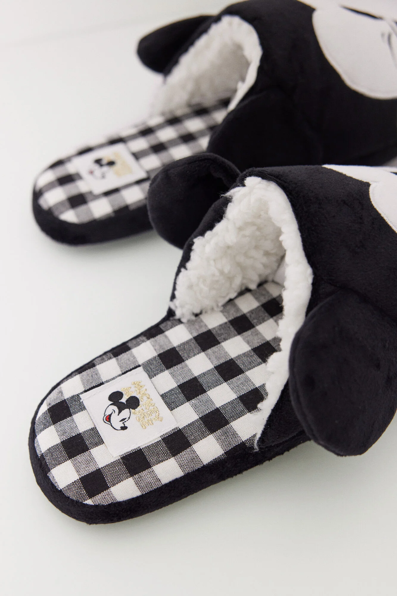 3D Mickey Mouse slippers - Image 4