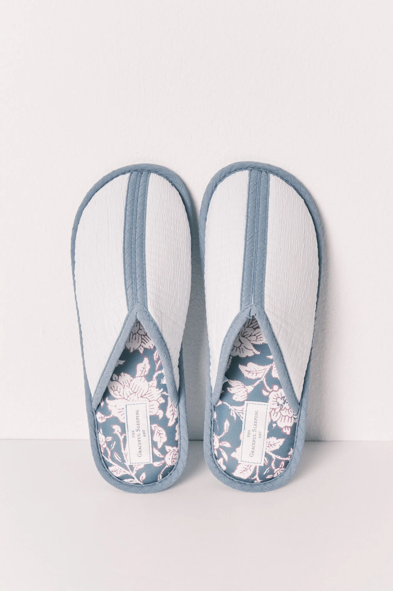 Blue printed slippers - Image 2