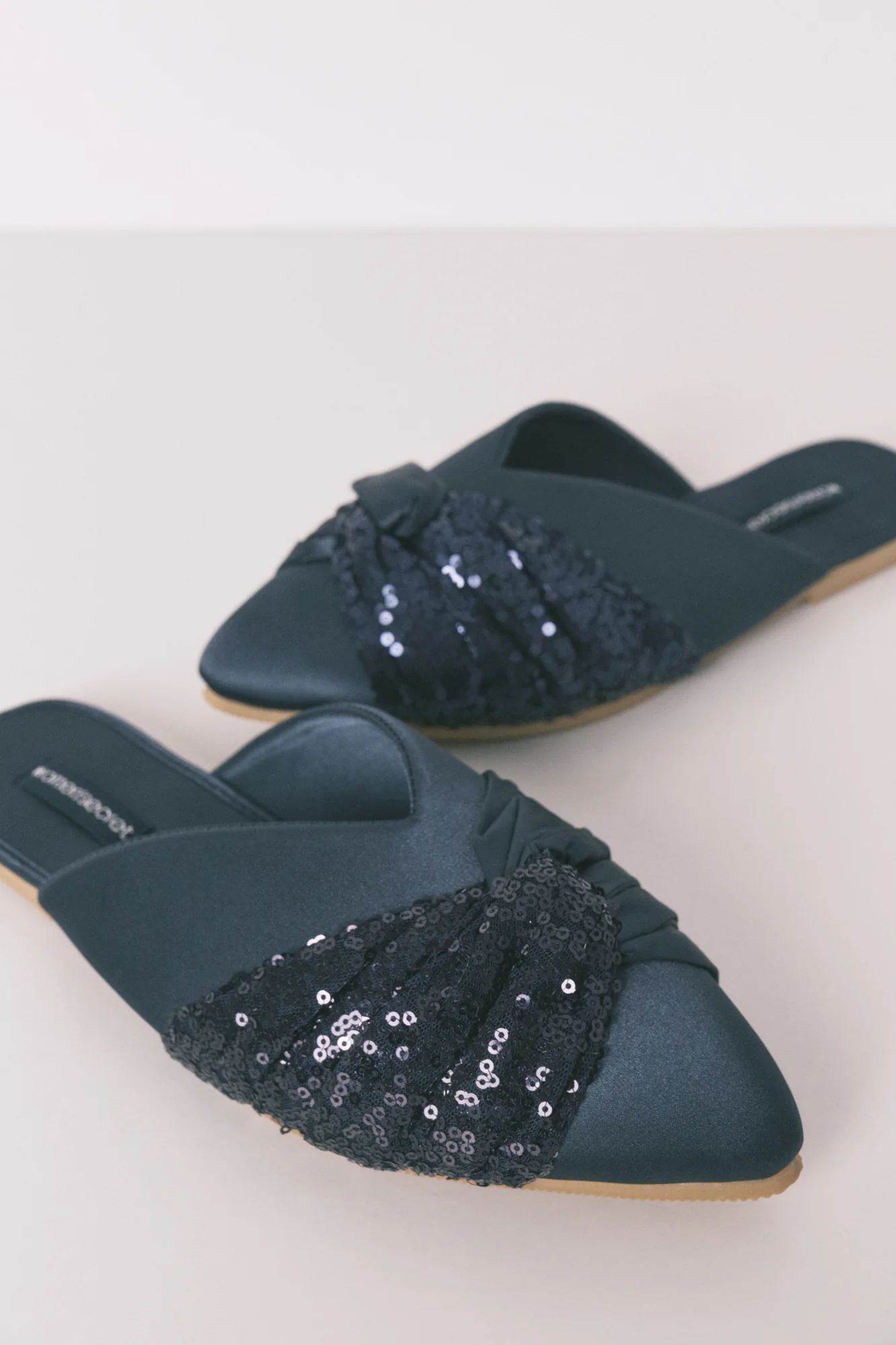 Blue satin slipper - Image 4