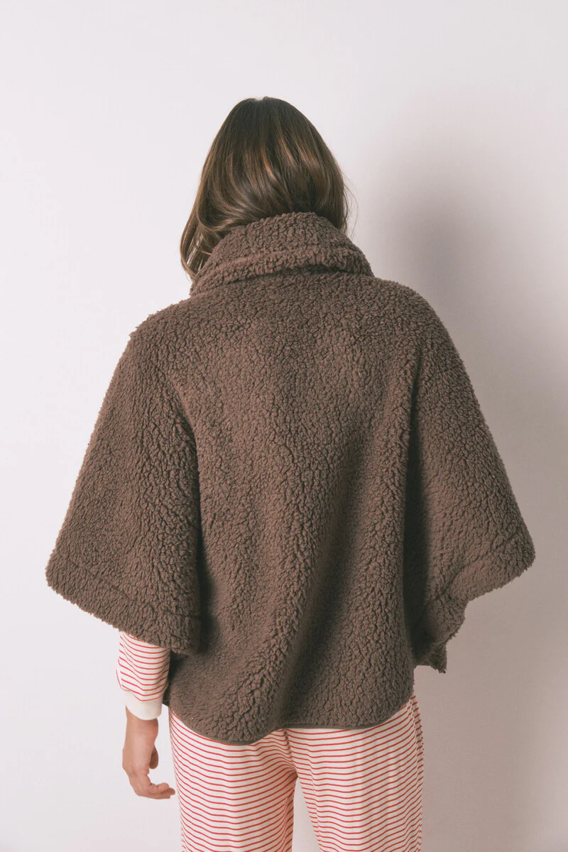 Brown Snoopy faux shearling poncho short robe - Image 6