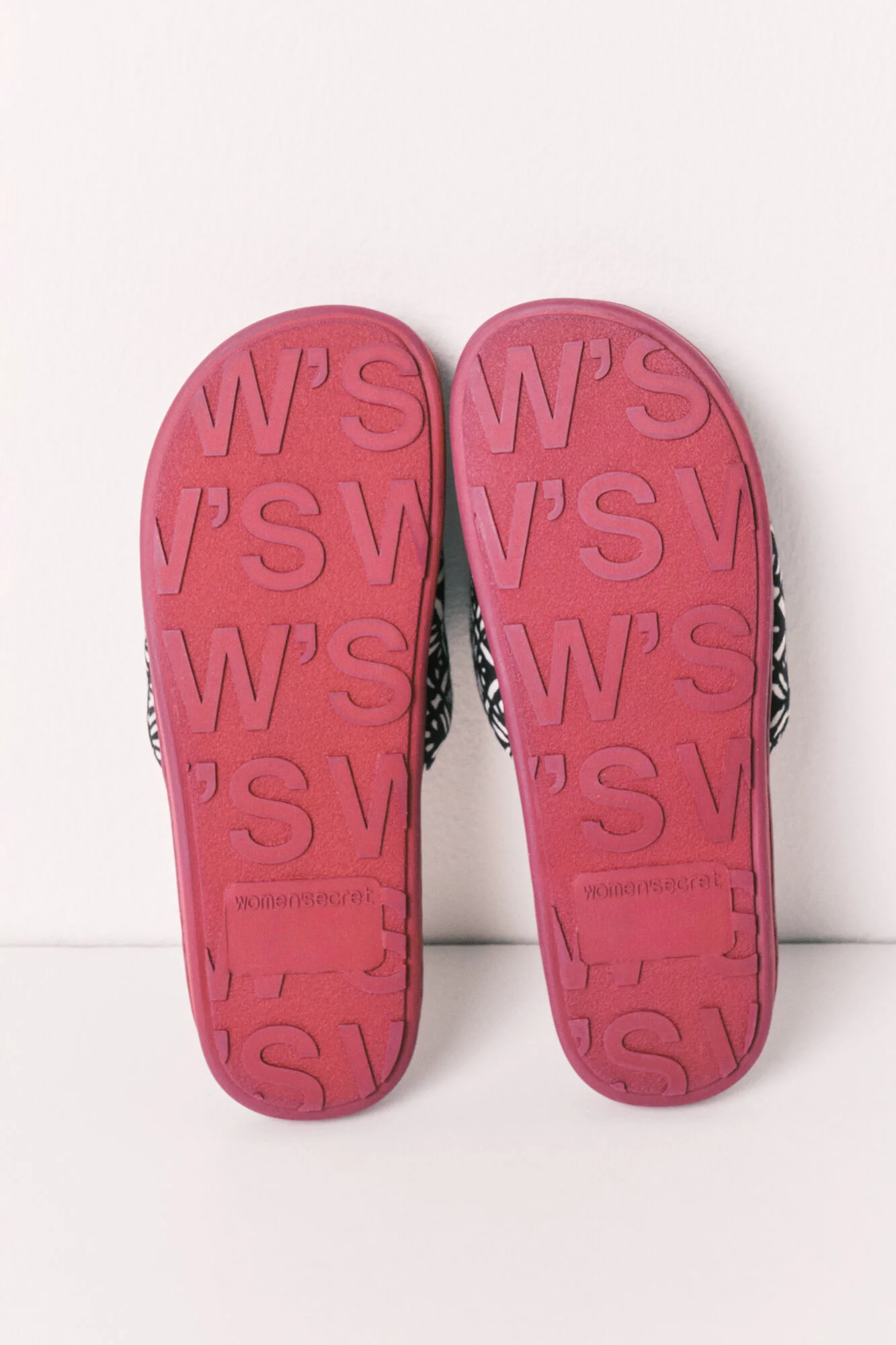 Ethnic print cross-strap slippers - Image 4