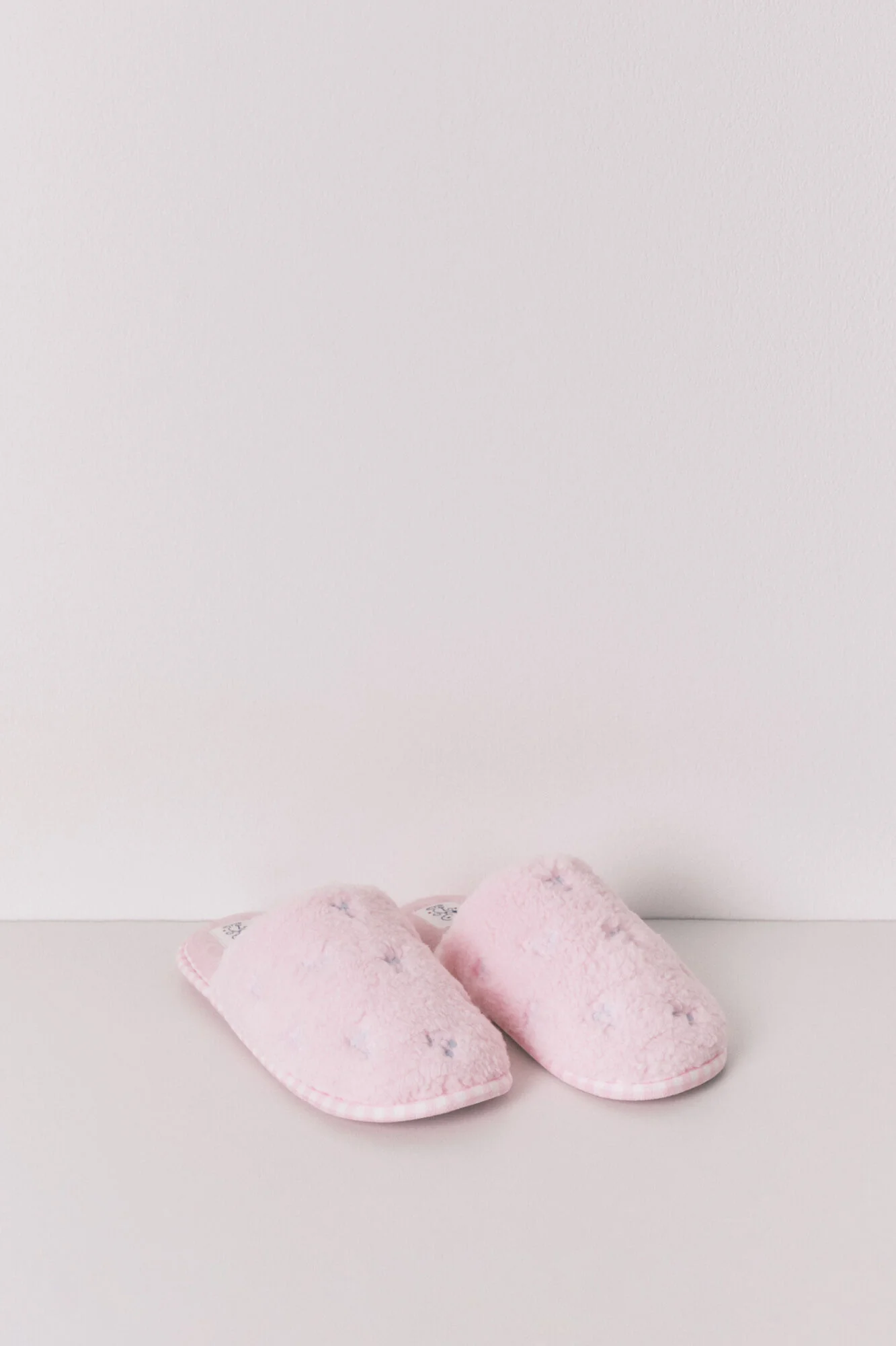 Faux shearling Snoopy slippers - Image 4