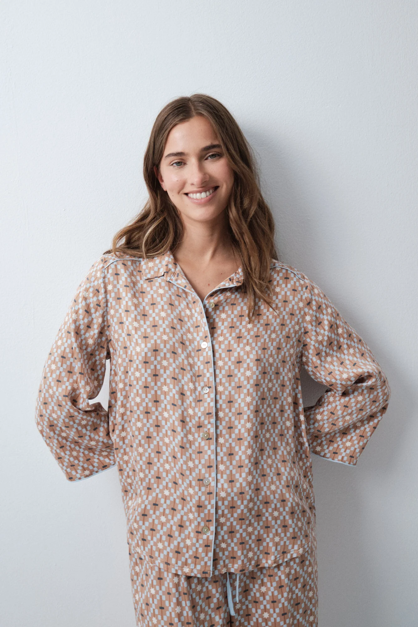 Geometric print satin classic long pyjamas - Image 2