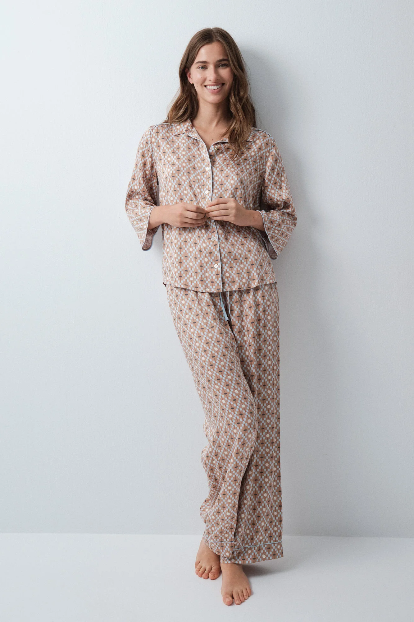 Geometric print satin classic long pyjamas - Image 3