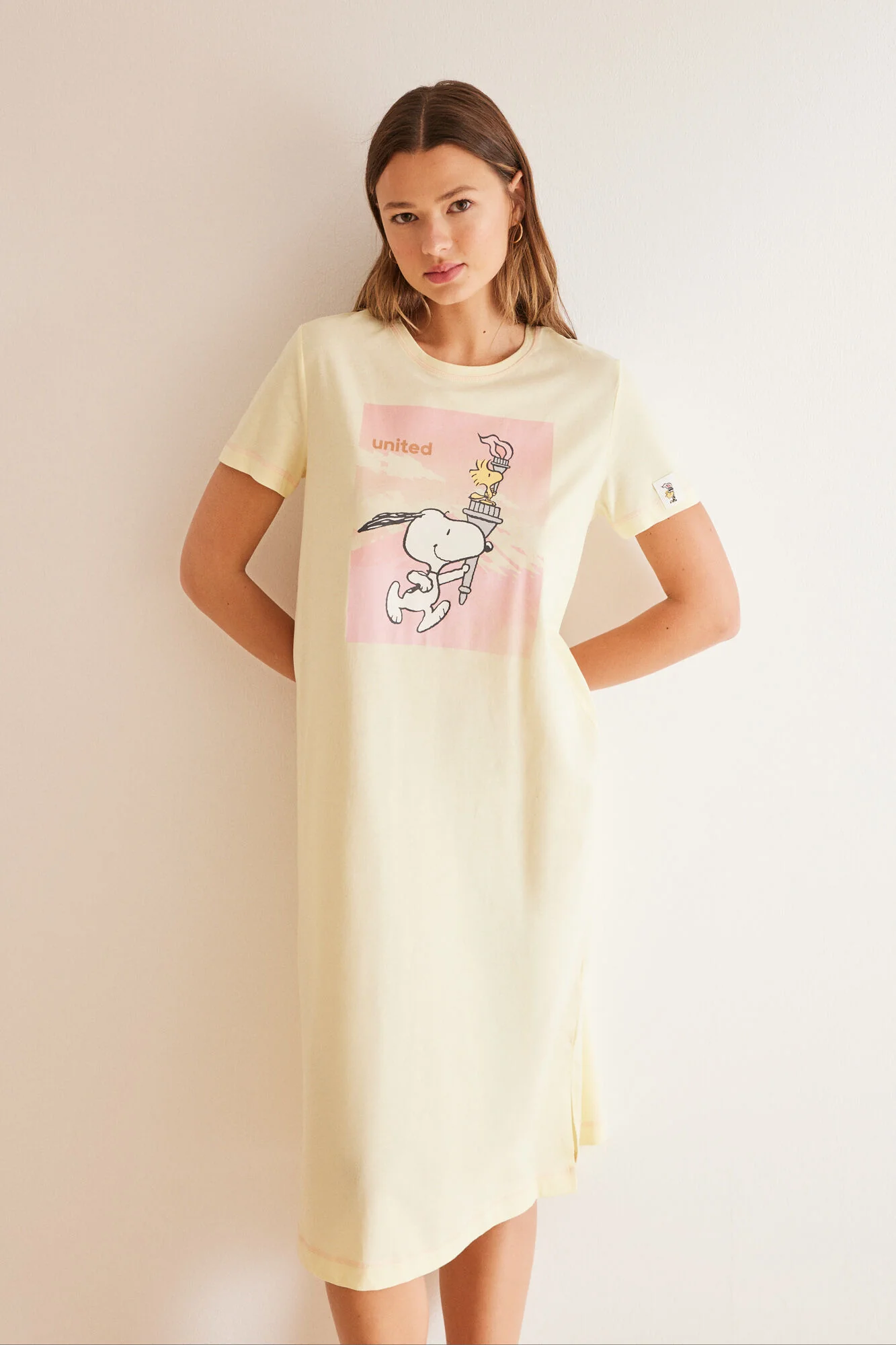 Yellow cotton Snoopy midi nightgown