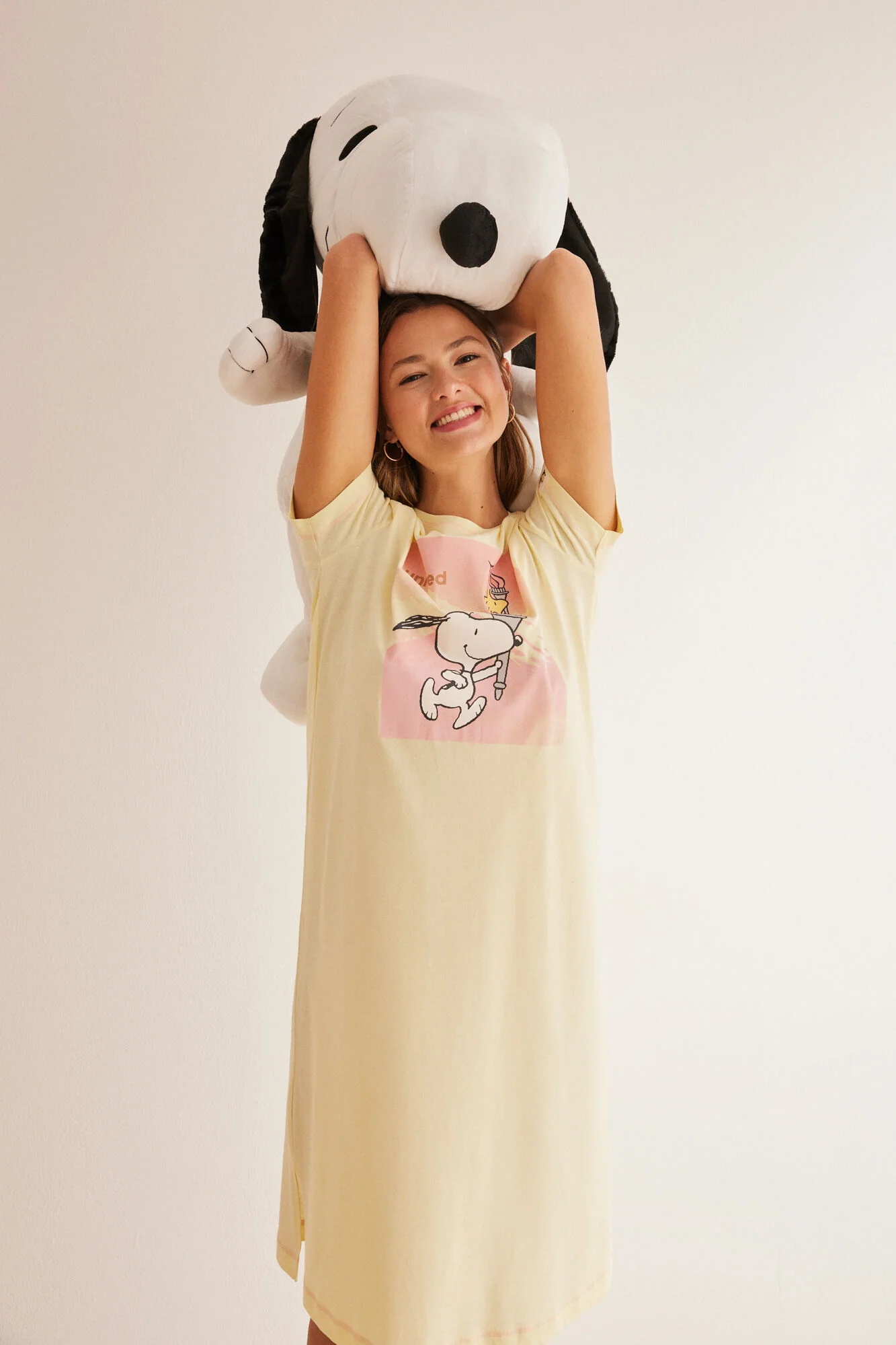 Yellow cotton Snoopy midi nightgown - Image 4