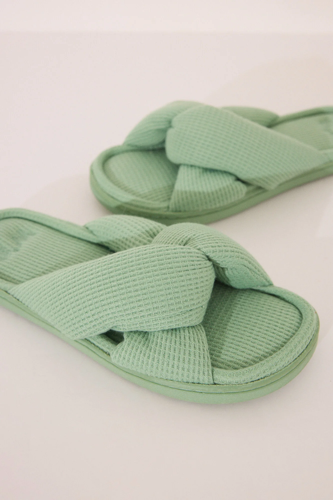 Green waffle open sneakers - Image 5