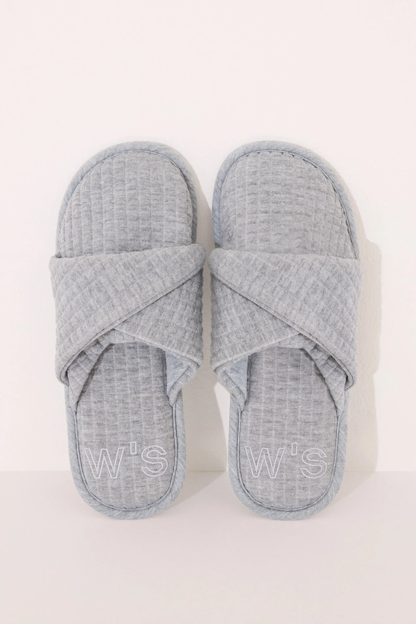 Grey padded slippers - Image 4