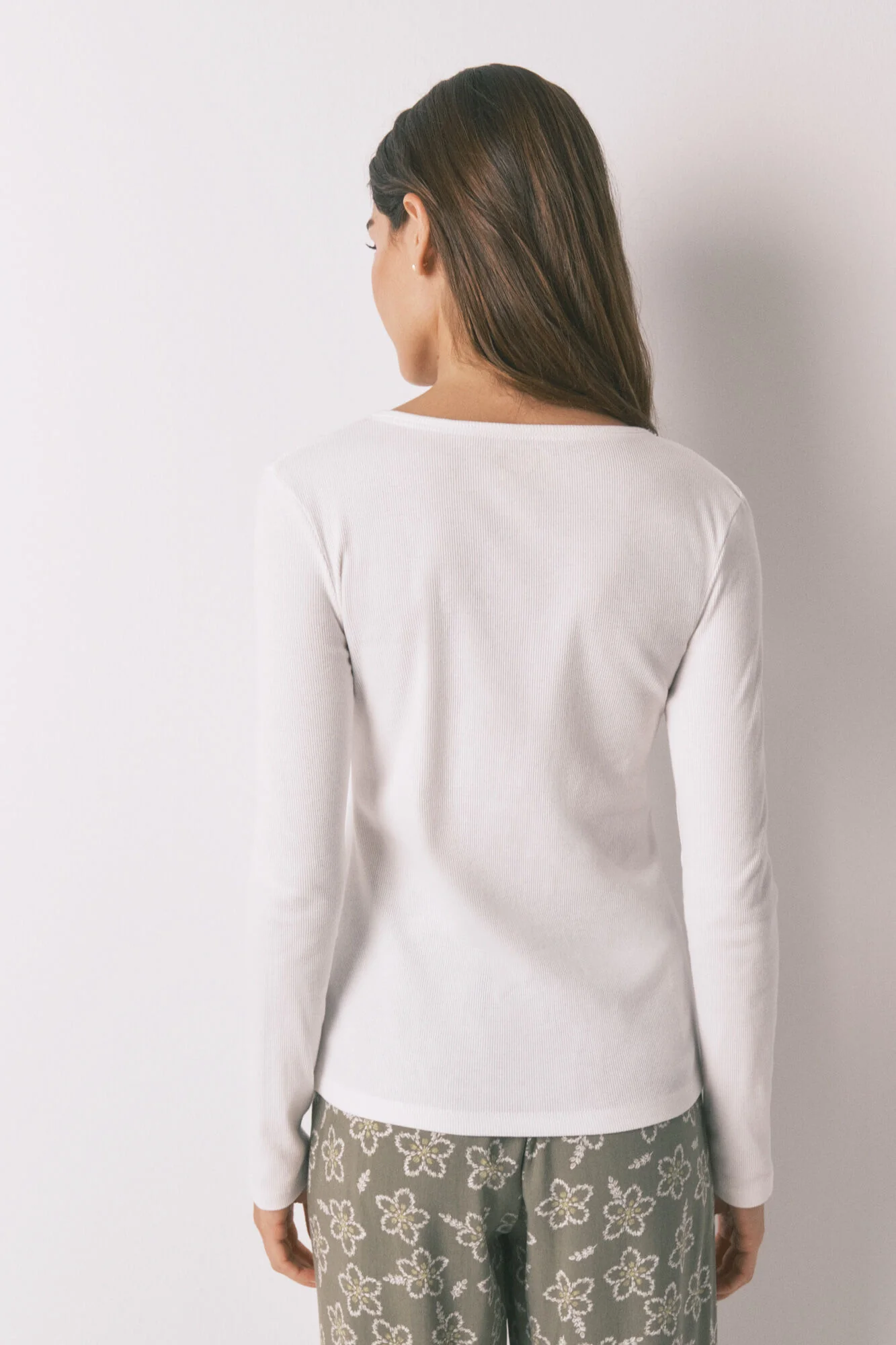 Ivory cotton baker's T-shirt - Image 5