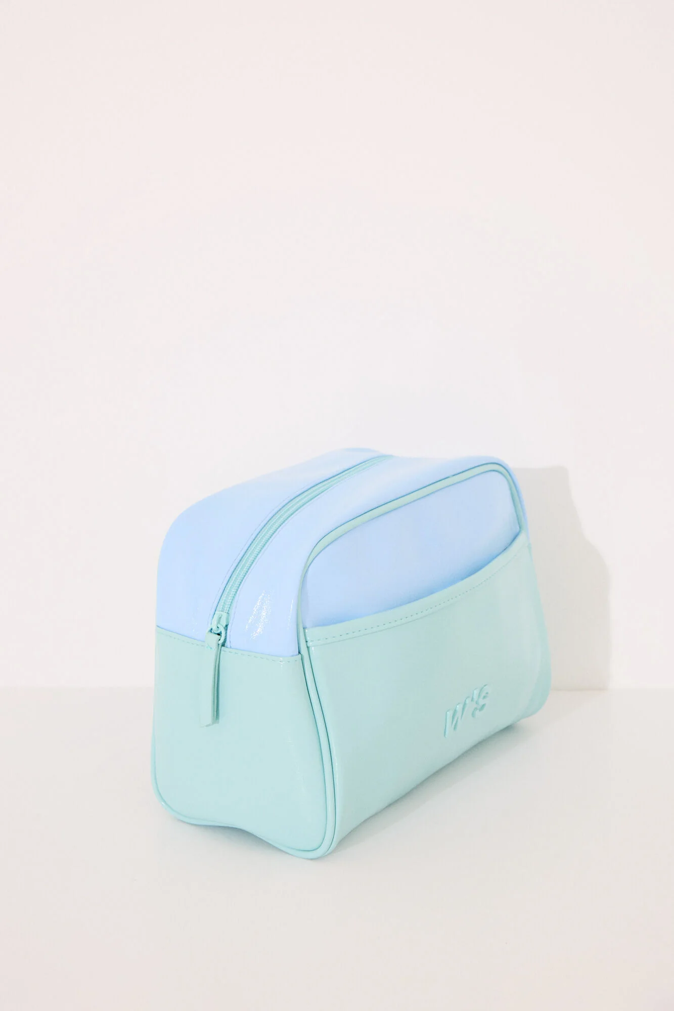 Large blue and green vanity case leather toiletry bag - Image 2