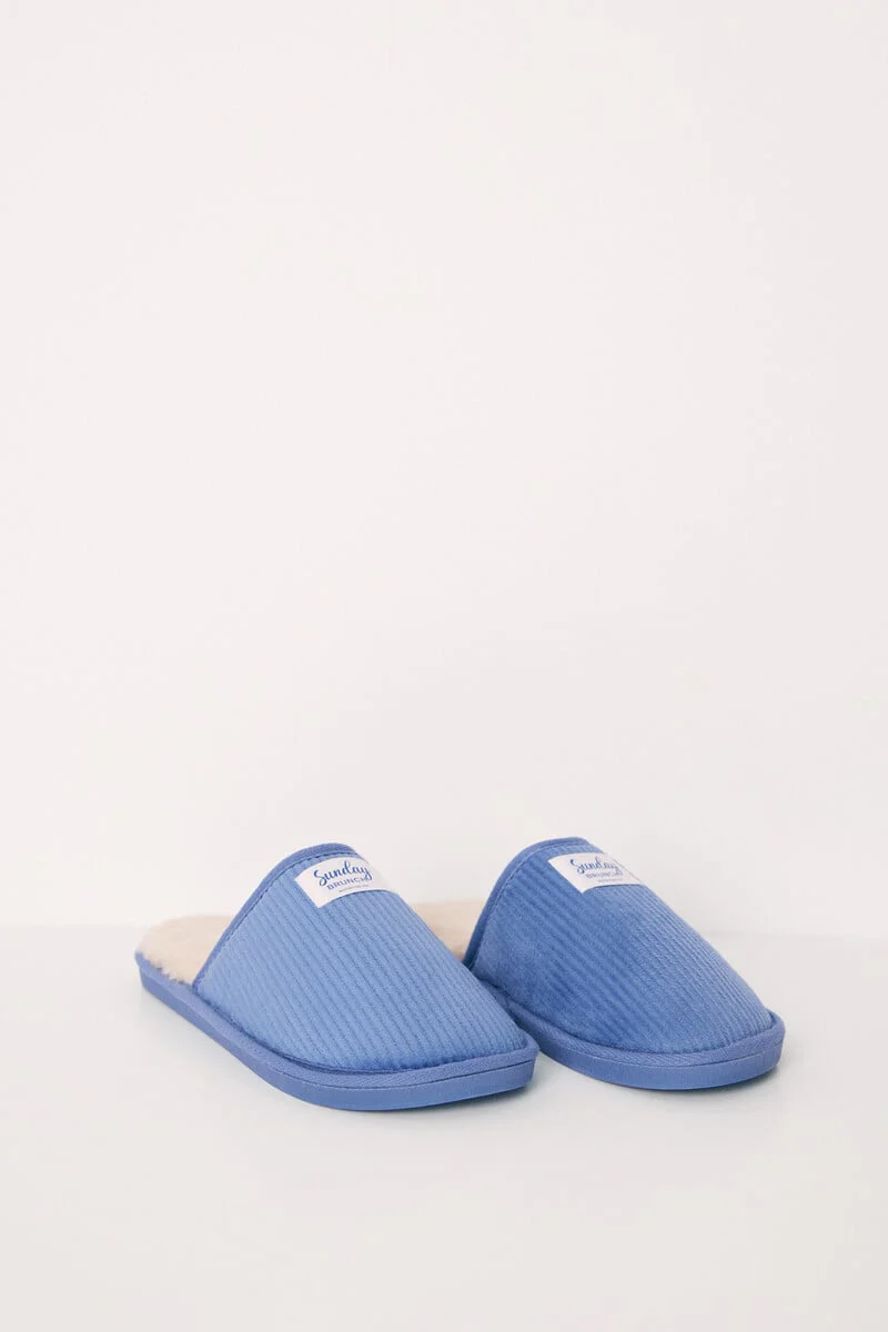Blue bread open back house slippers - Image 4