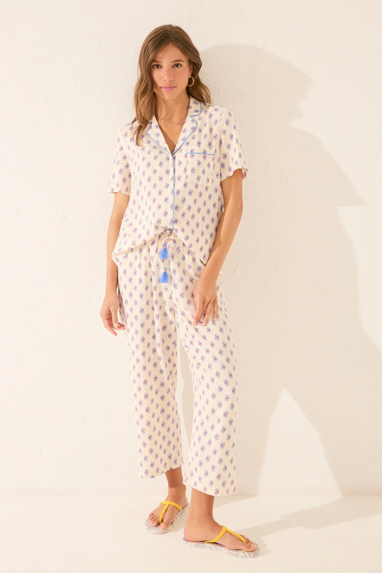 Long beige viscose classic pyjamas