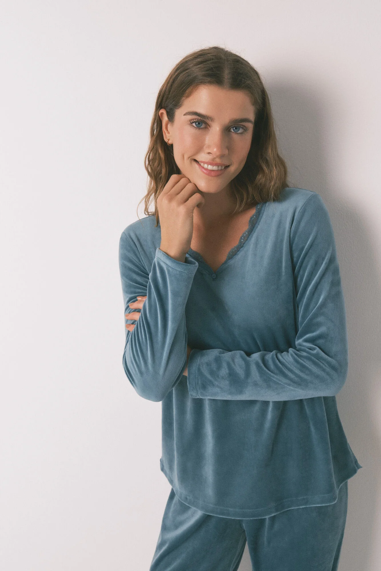 Long green velvet pajamas - Image 2