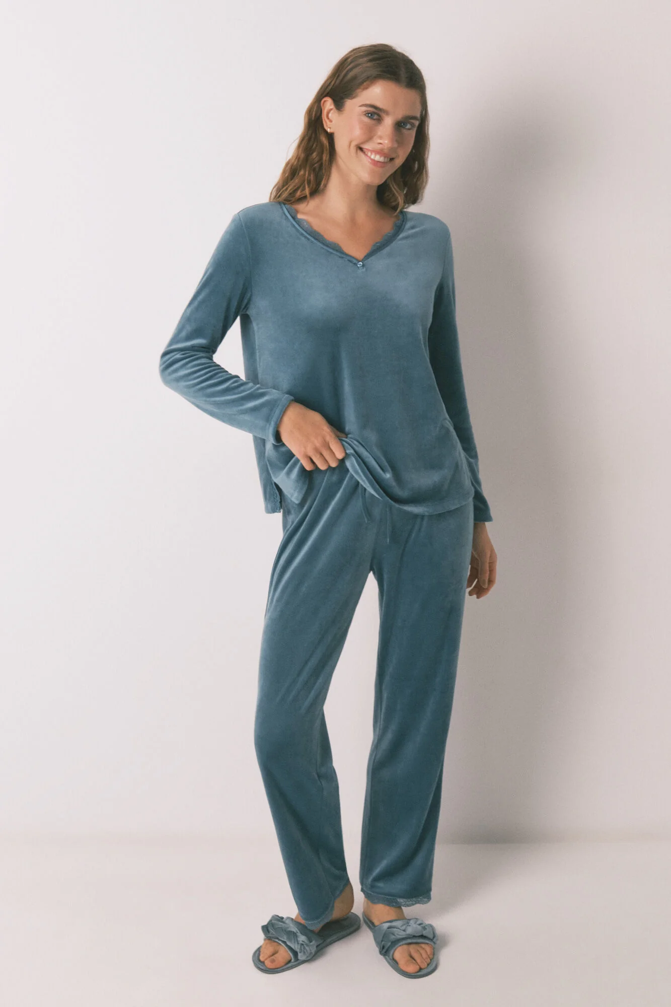 Long green velvet pajamas - Image 5