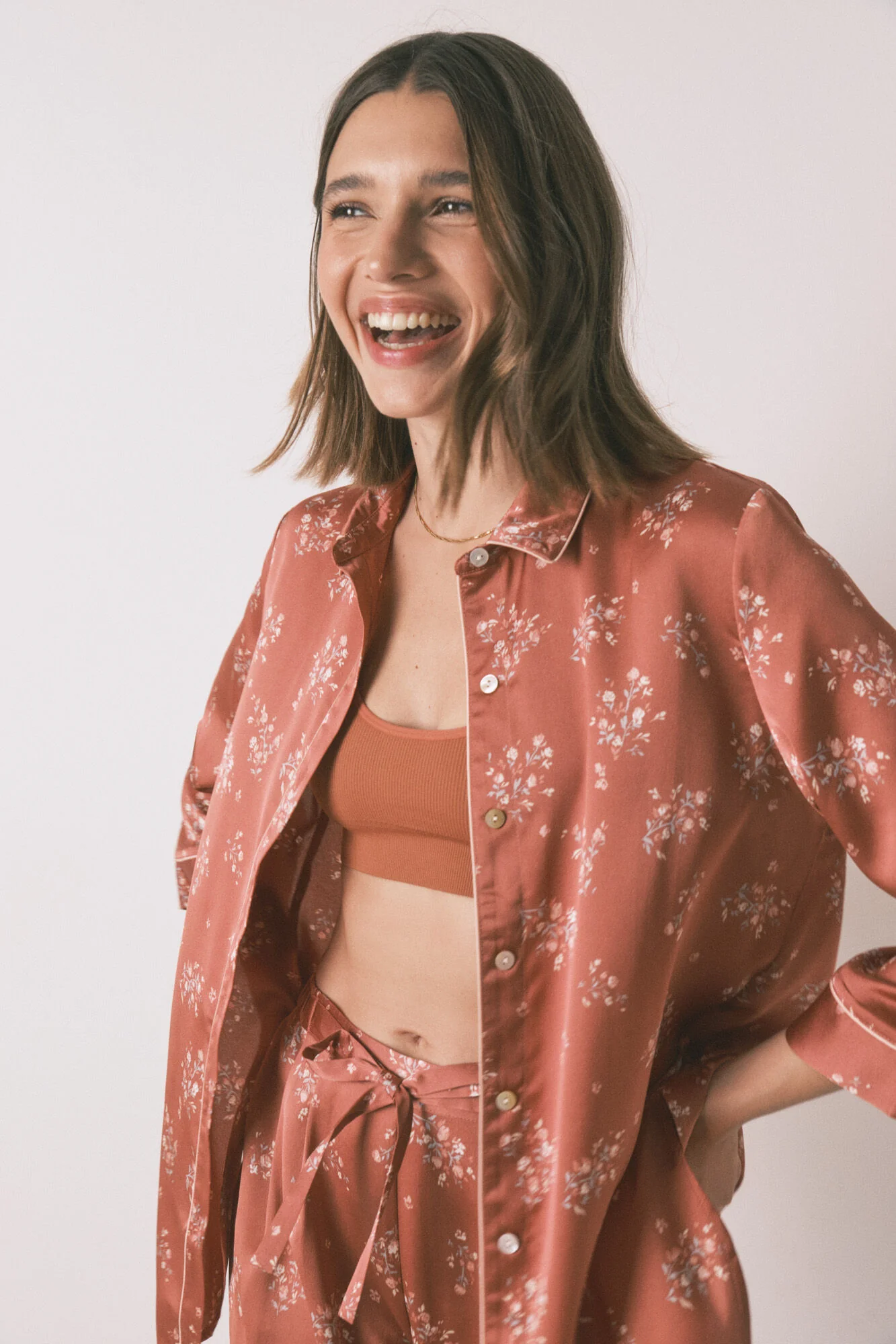 Long orange satin pajama shirt - Image 6
