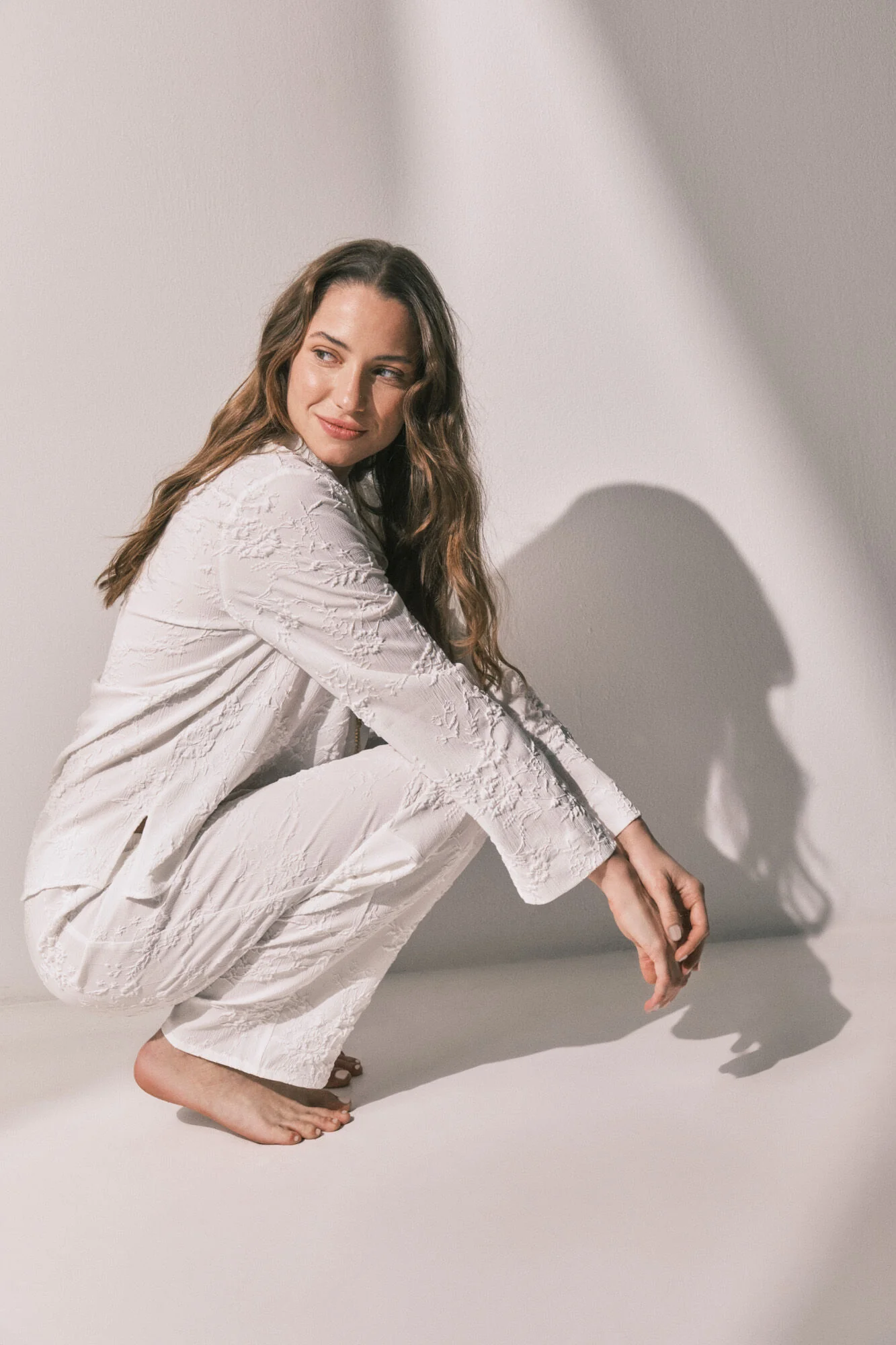 Long satin jacquard shirt pyjamas in White - Image 9