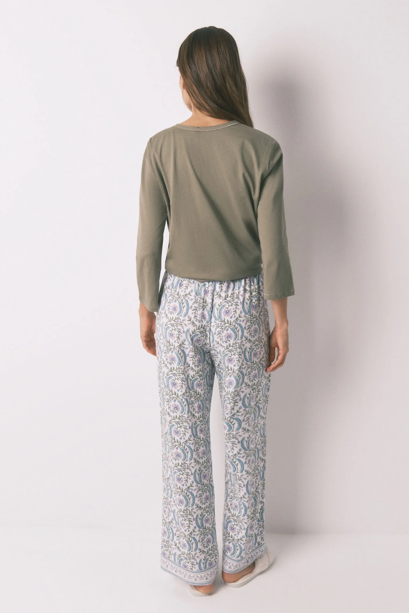 Long viscose flower print trouser - Image 4