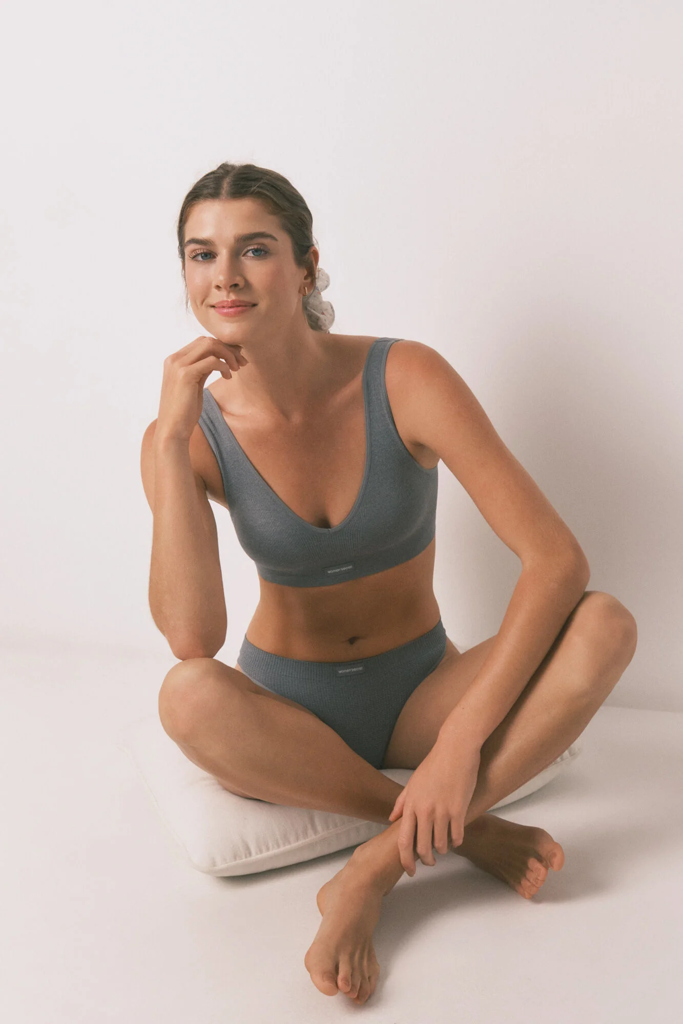 LOVELY light grey ribbed seamless top - Image 7