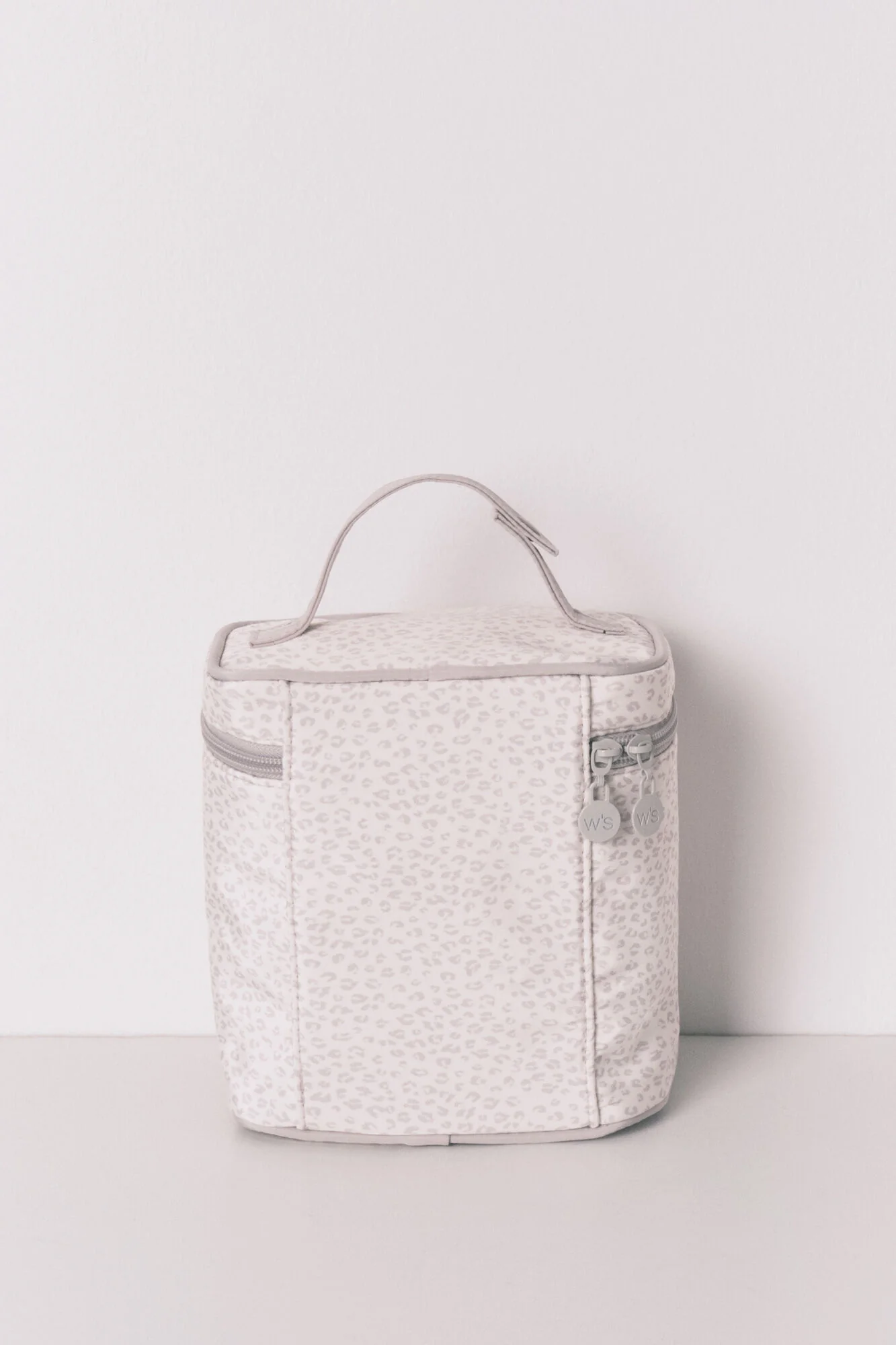 Maternity animal print vanity case - Image 5