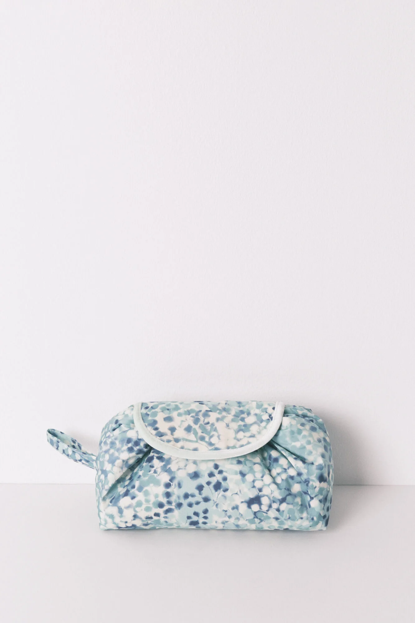 Medium multicoloured floral vanity case