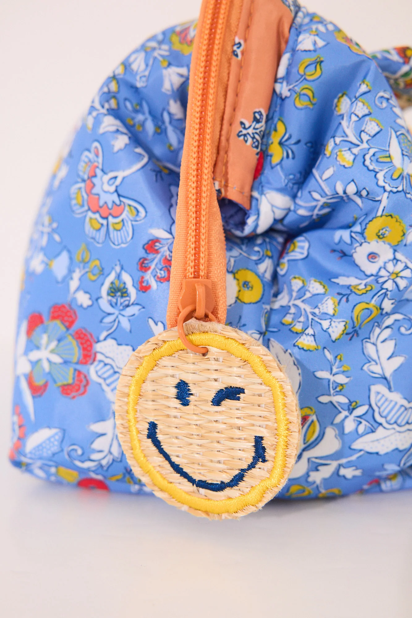 Medium Smiley patchwork vanity case - Image 6