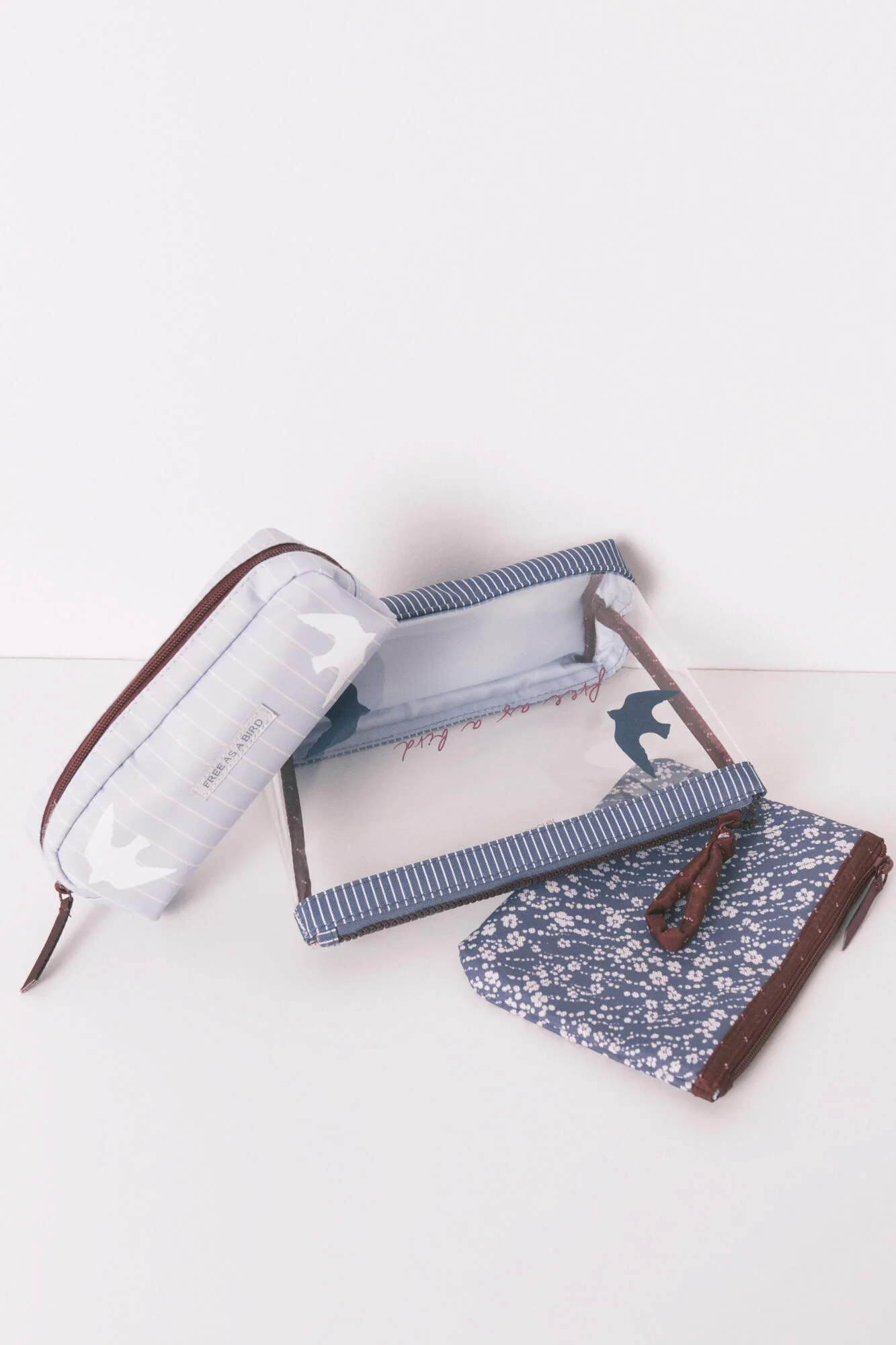 Pack of 3 assorted printed vanity cases - Image 2