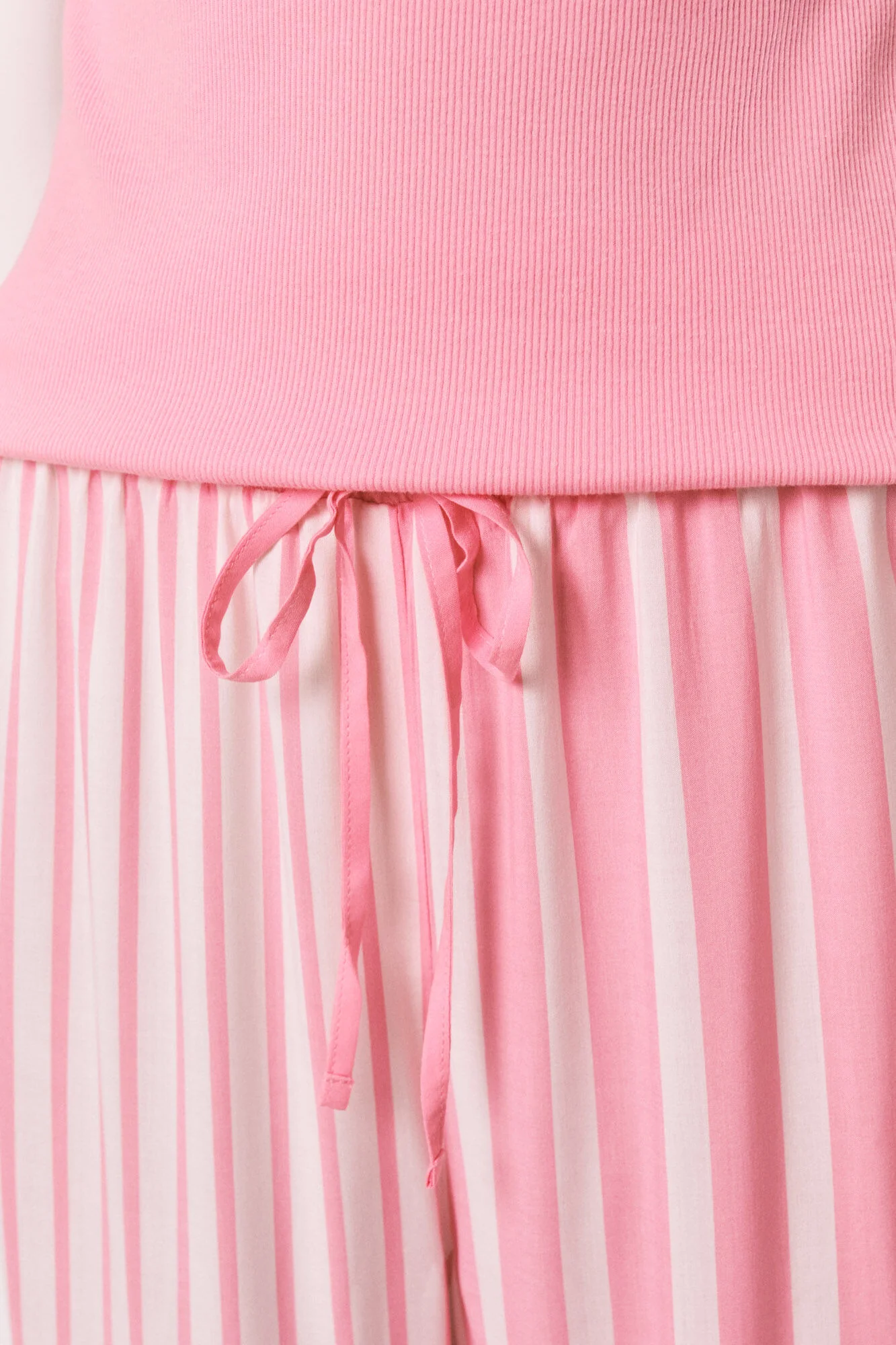 Pink cotton and viscose short sleeve long pyjamas - Image 4