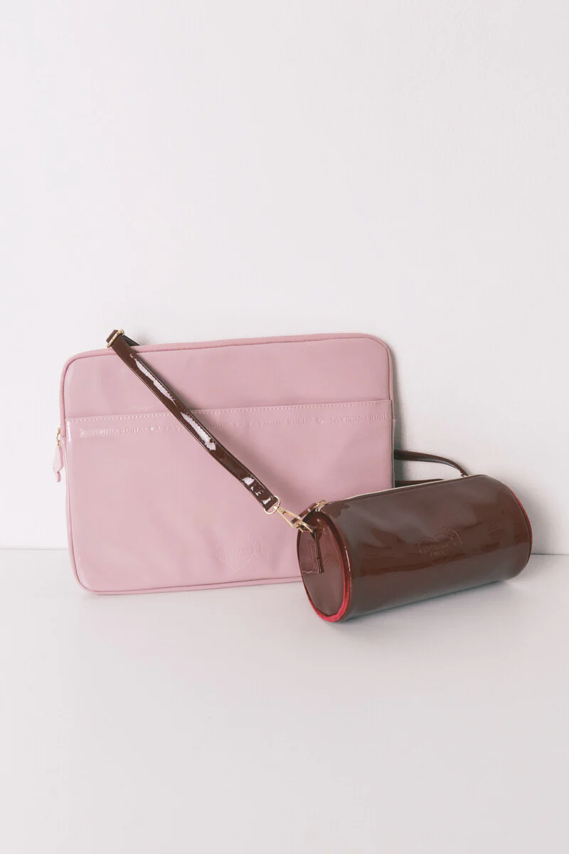 Pink patent leather computer case - Image 4