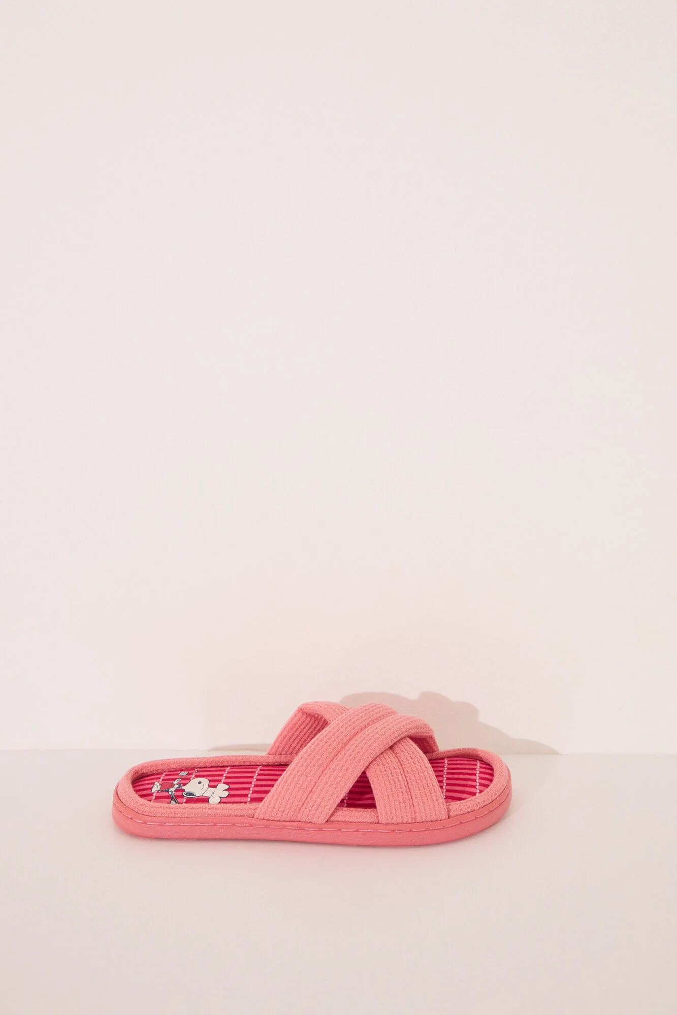 Pink Snoopy padded slippers
