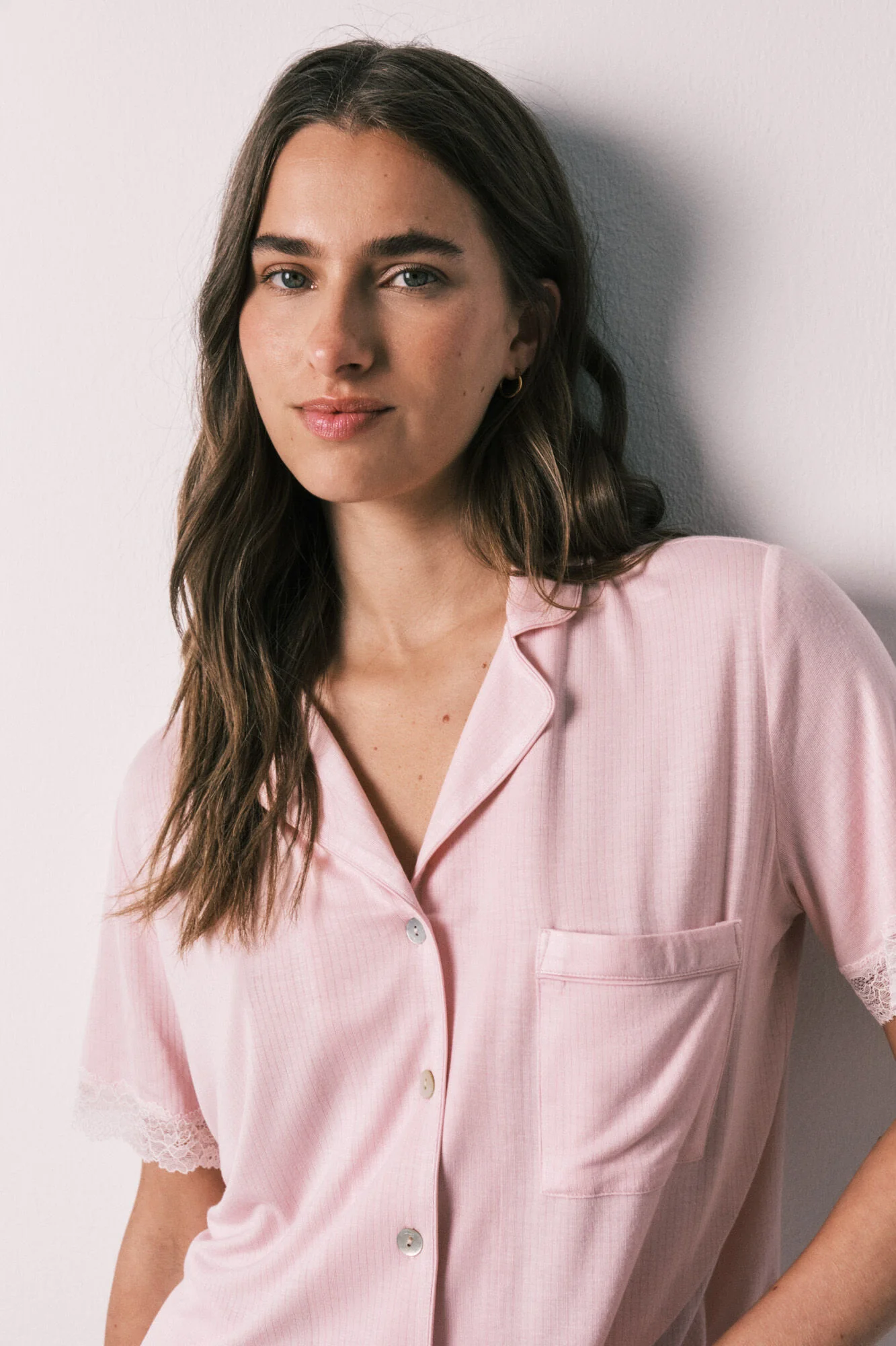 Pink viscose and lace capri pyjamas - Image 3