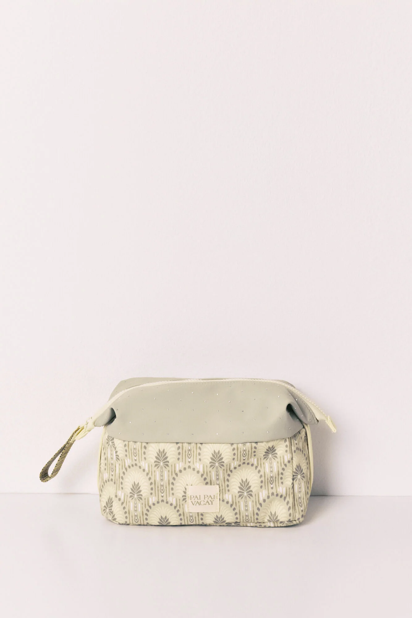 Printed medium vanity case