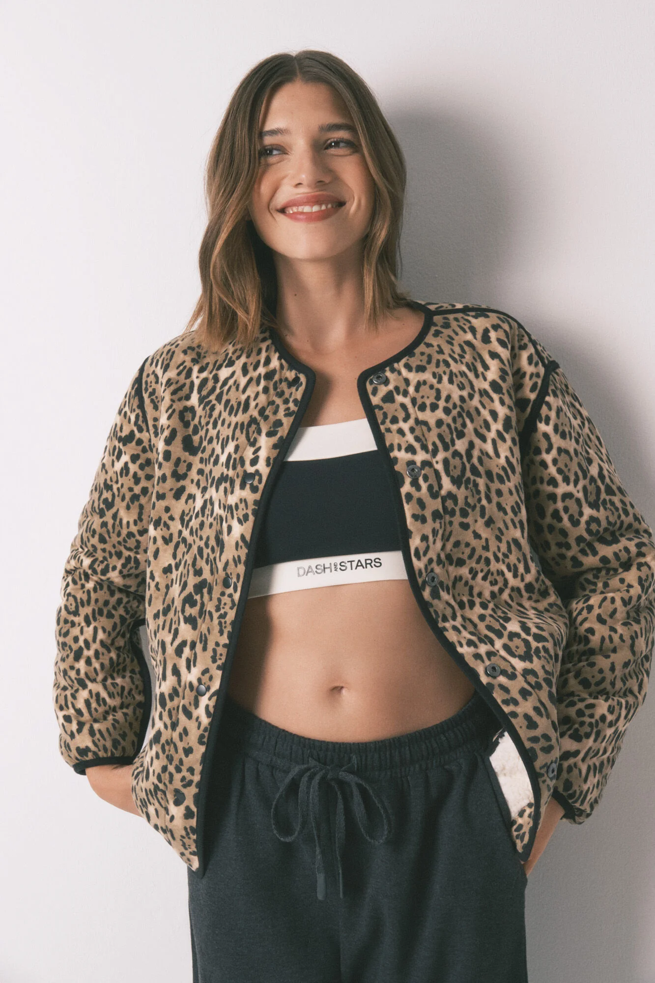 Short reversible animal print jacket - Image 4