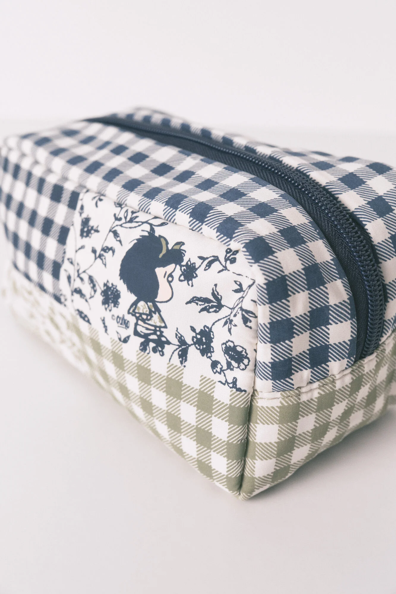 Small multicoloured Mafalda vanity case - Image 2