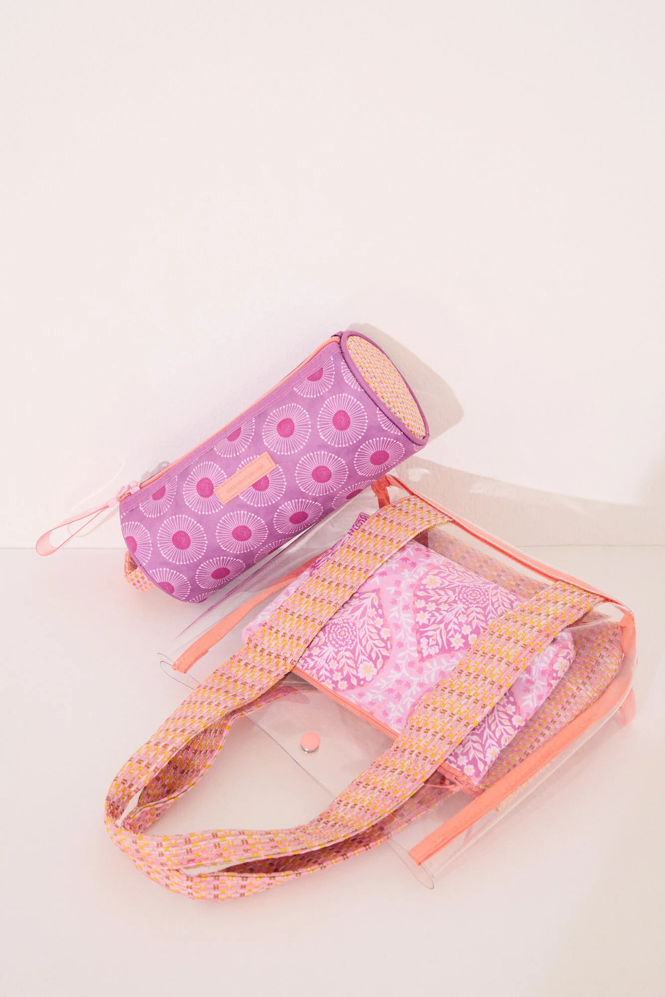 Small pink raffia vanity case bag - Image 3