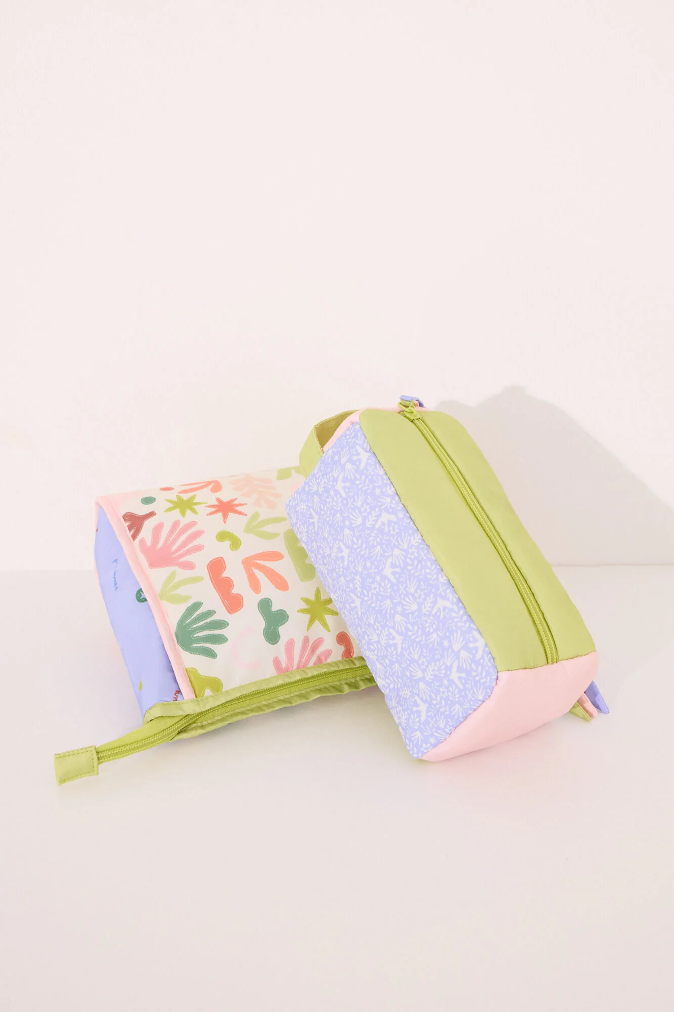 Small vanity case bag with multicoloured leaves - Image 5