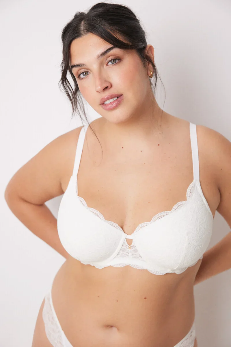 BEAUTIFUL Classic white lace padded bra - Image 3